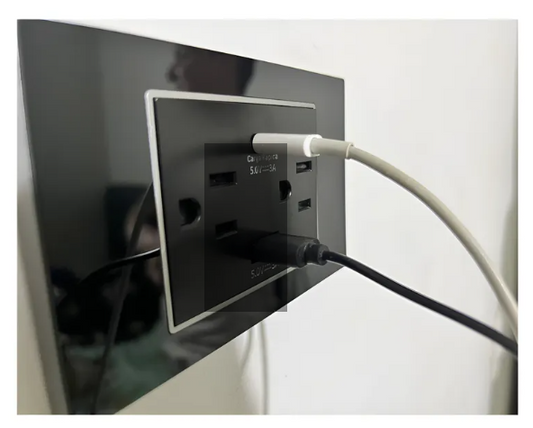 Toma Doble con Puertos USB Tipo A y C integrados Negra